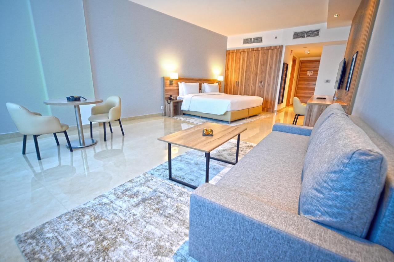 Pyramisa Hotel Apartments 迪拜 外观 照片